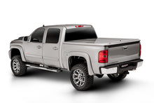 Load image into Gallery viewer, UnderCover 07-13 Chevy Silverado 1500 5.8ft Lux Bed Cover - Black